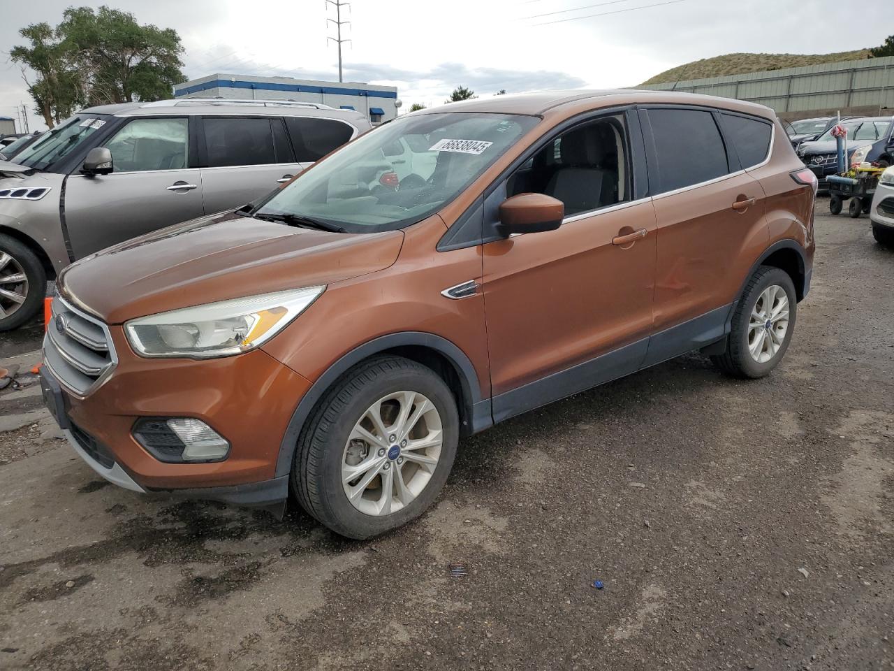 FORD ESCAPE SE