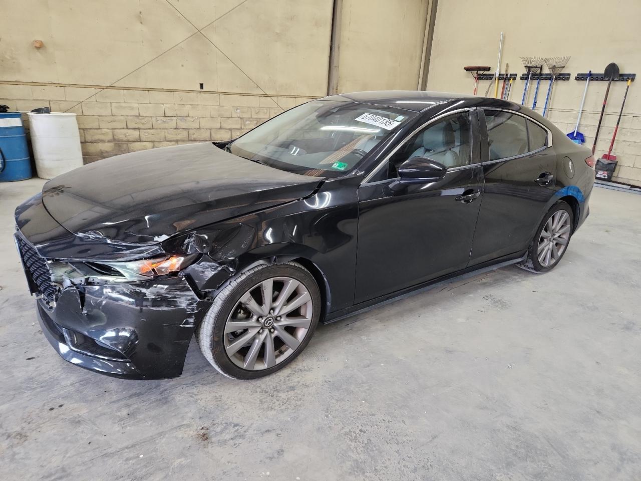 MAZDA 3 PREFERRED