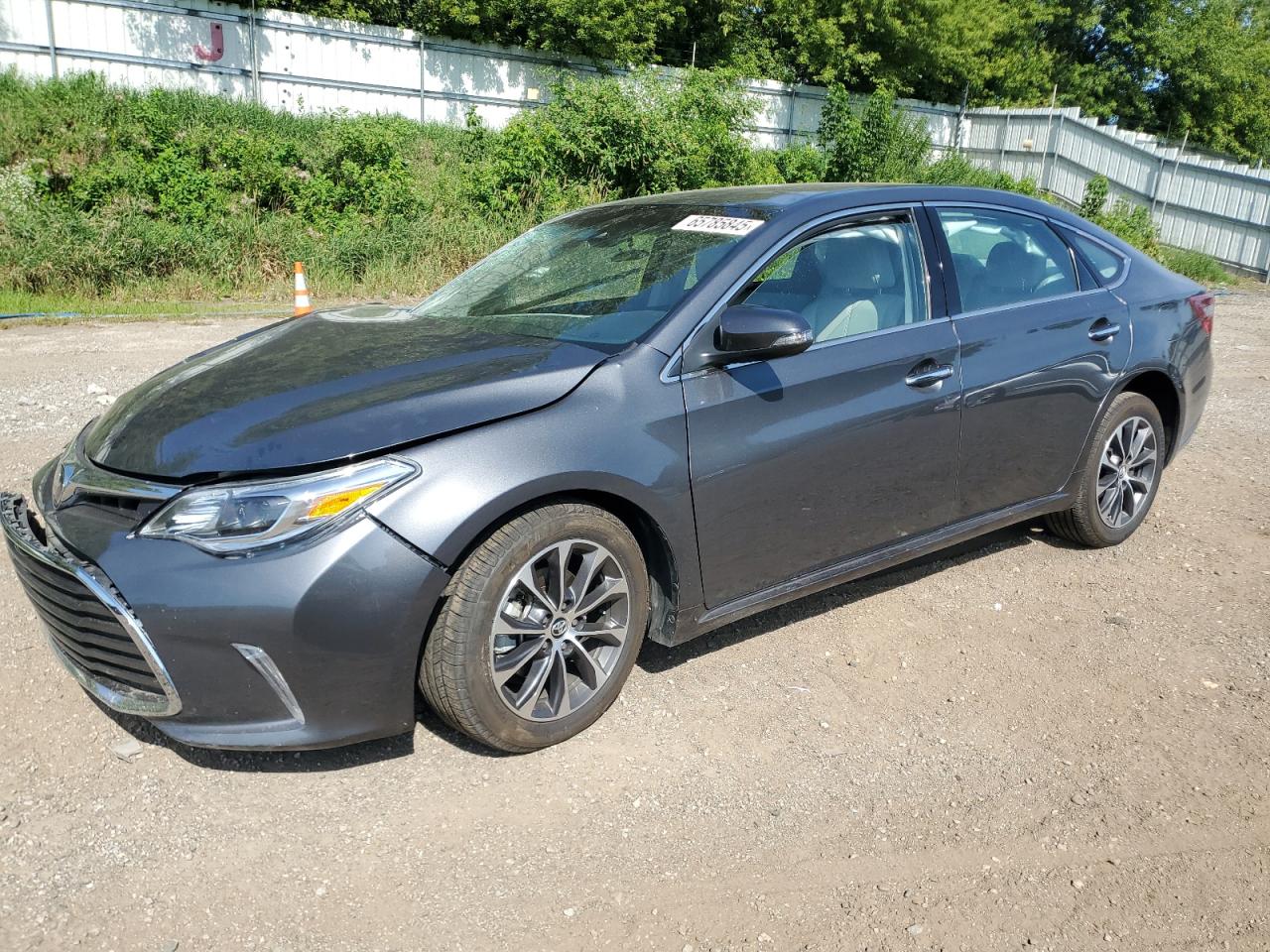 TOYOTA AVALON XLE