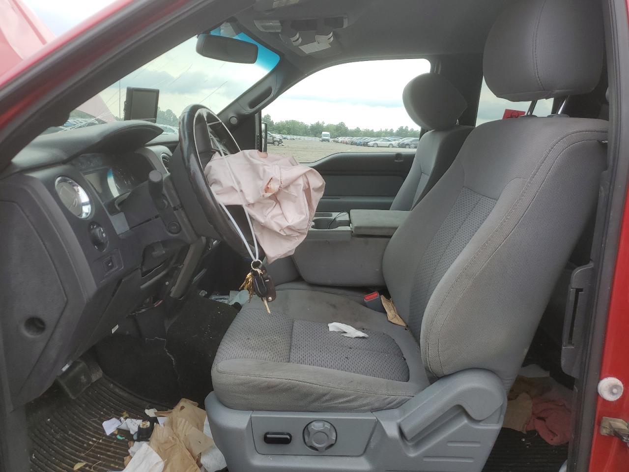 FORD F-150 SUPER CAB