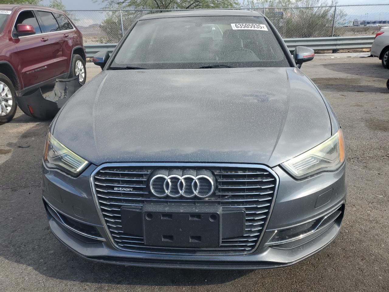 AUDI A3 E-TRON PREMIUM PLUS