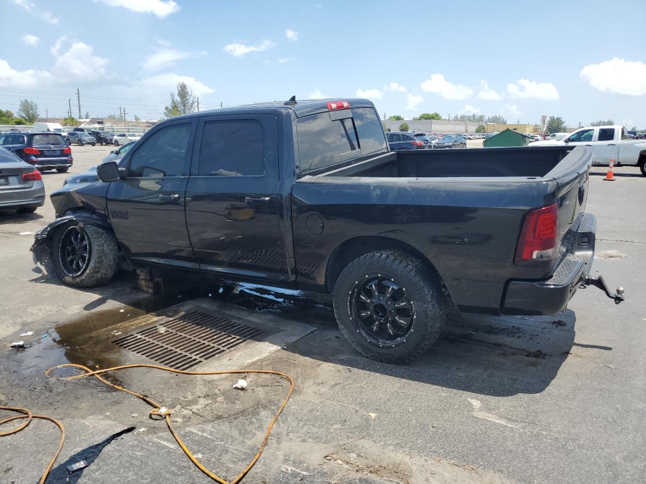 RAM 1500 SPORT