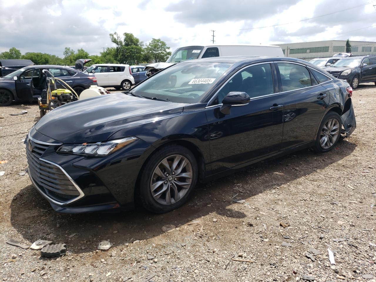 TOYOTA AVALON XLE