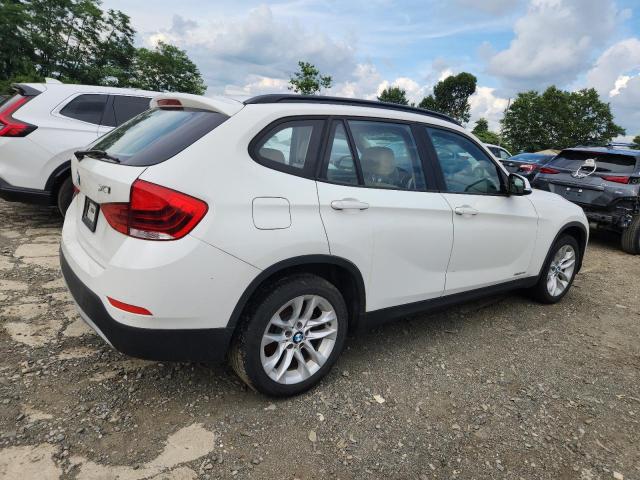 BMW X1 XDRIVE2 2015 white  gas WBAVL1C53FVY39739 photo #4