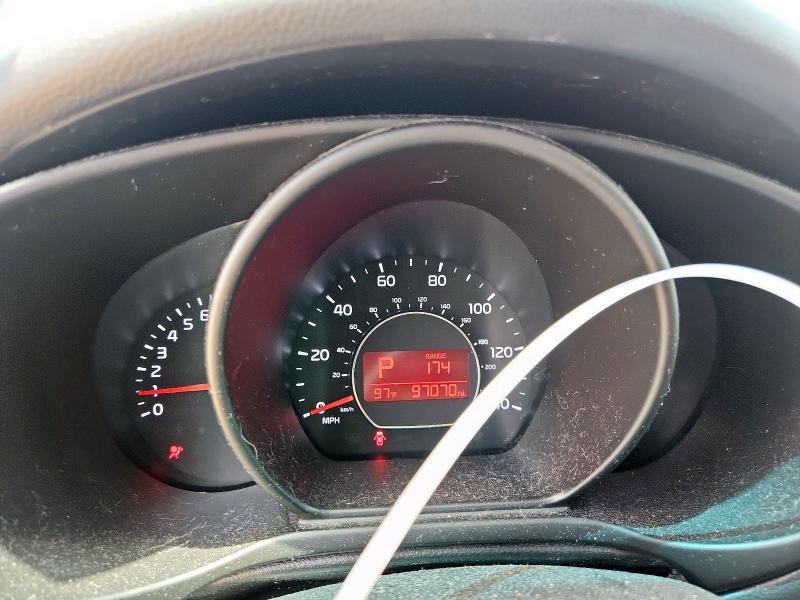 2016 KIA SOUL + - KNDJP3A51G7329769