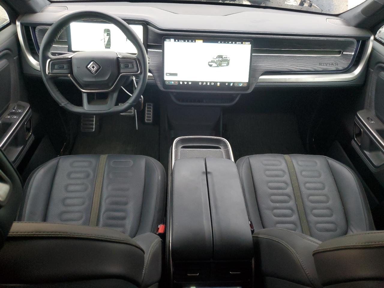 RIVIAN R1S ADVENTURE