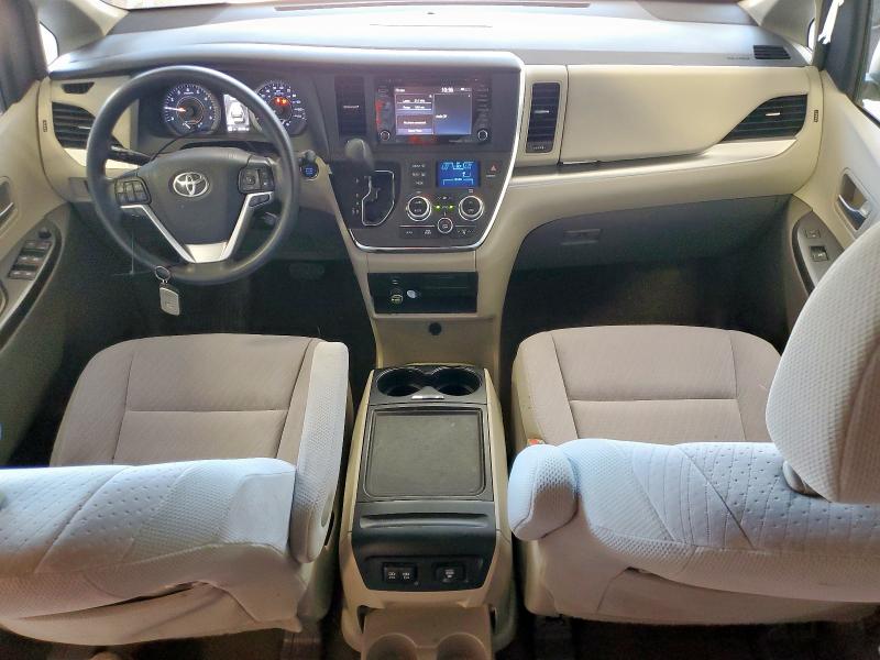 2019 TOYOTA SIENNA LE 5TDKZ3DC0KS966224