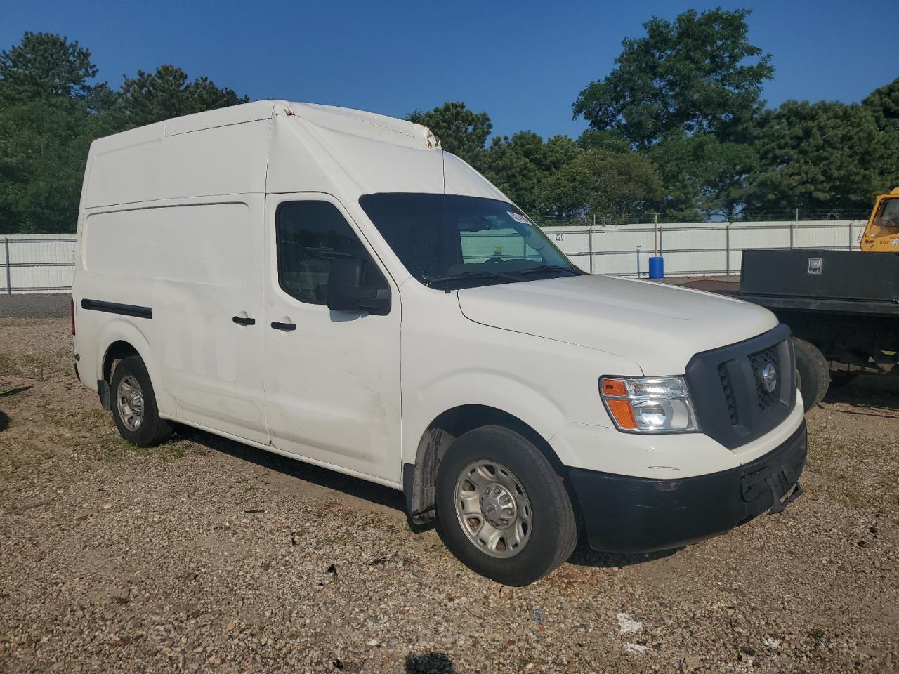 NISSAN NV2500 2500 S