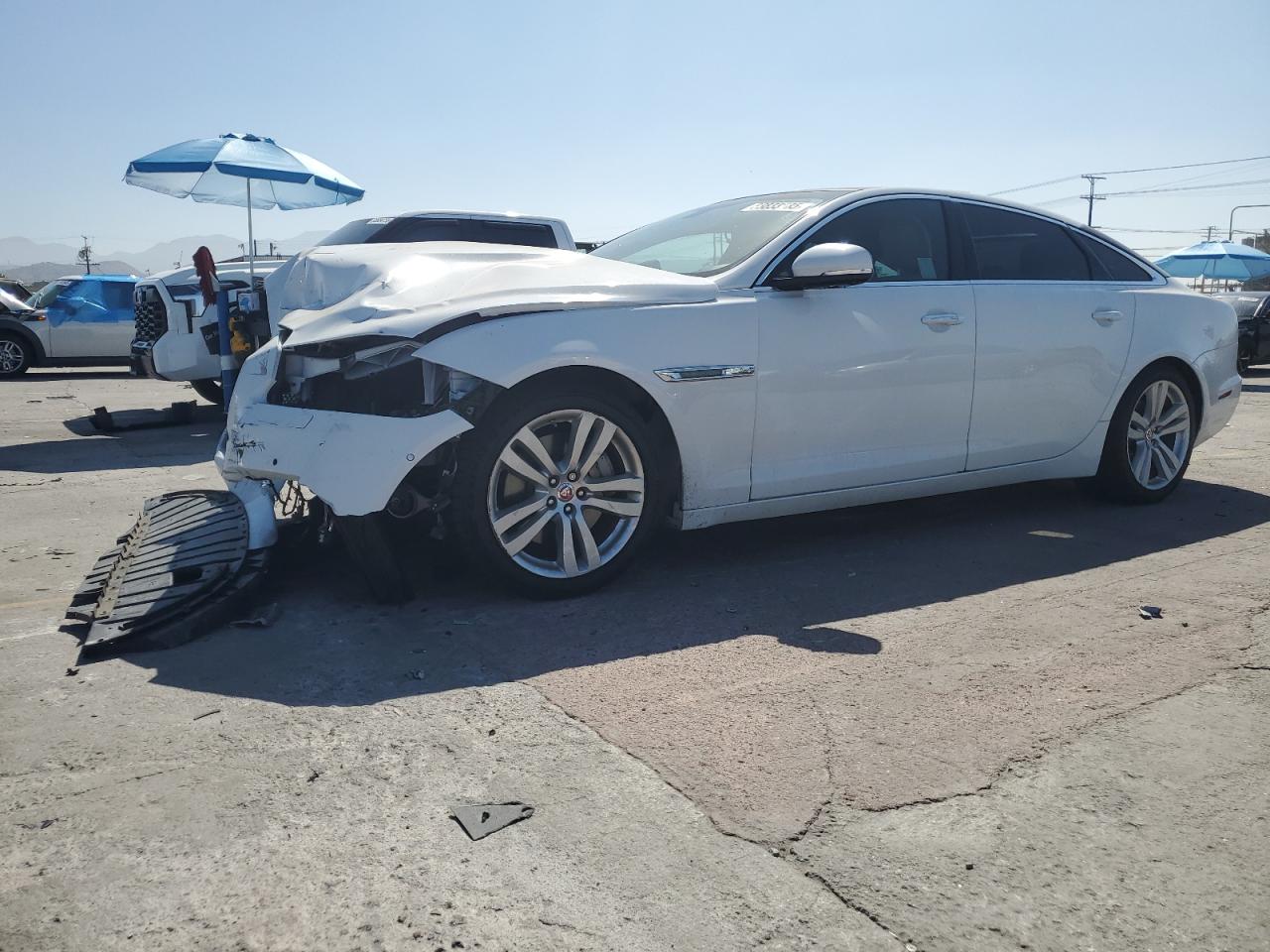 JAGUAR XJ PORTFOLIO