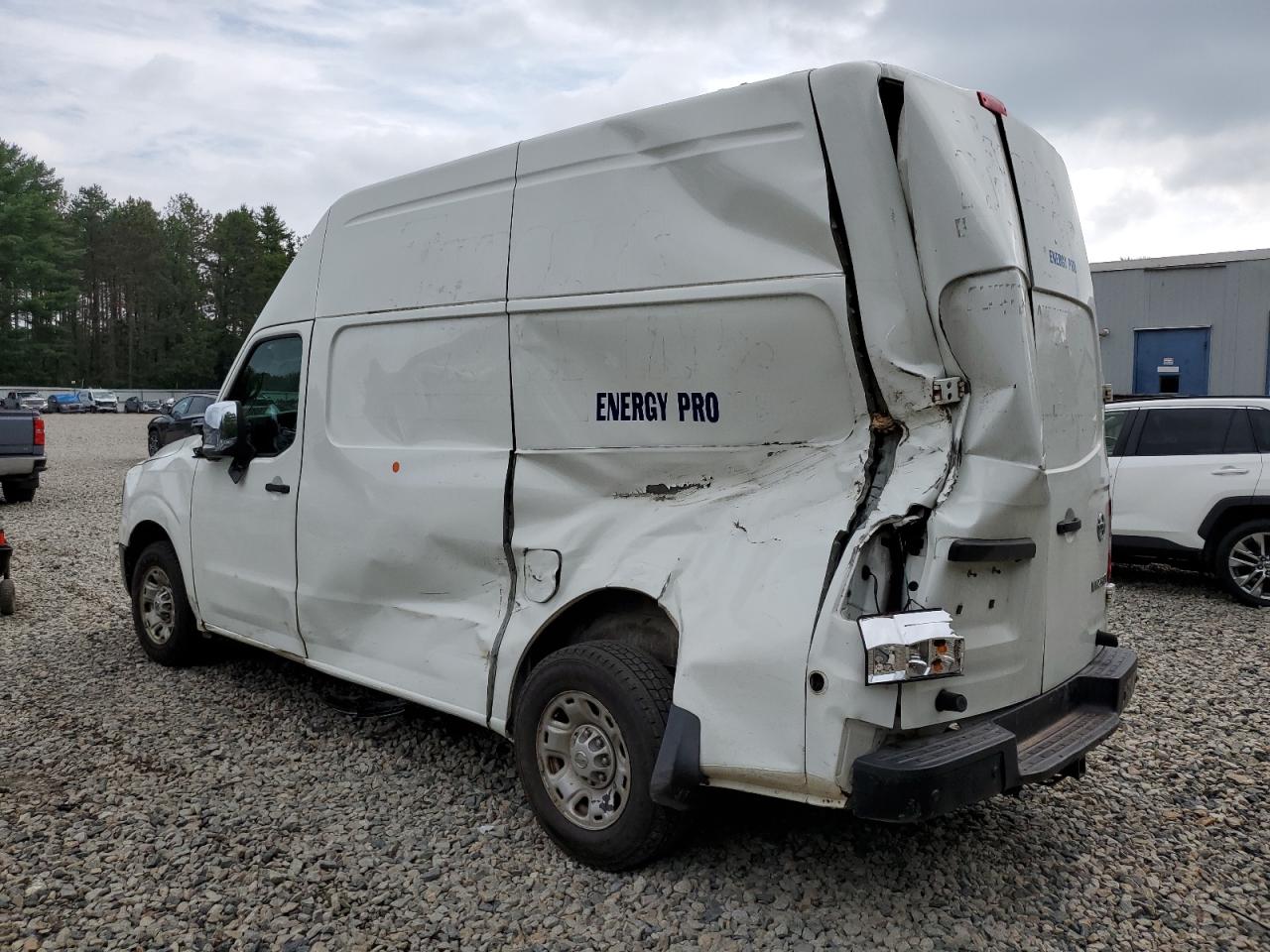 NISSAN NV2500 2500 S