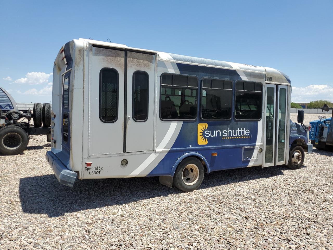 FORD ECONOLINE E450 SUPER DUTY CUTAWAY VAN
