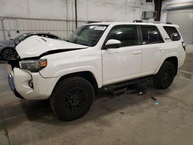 TOYOTA 4RUNNER SR