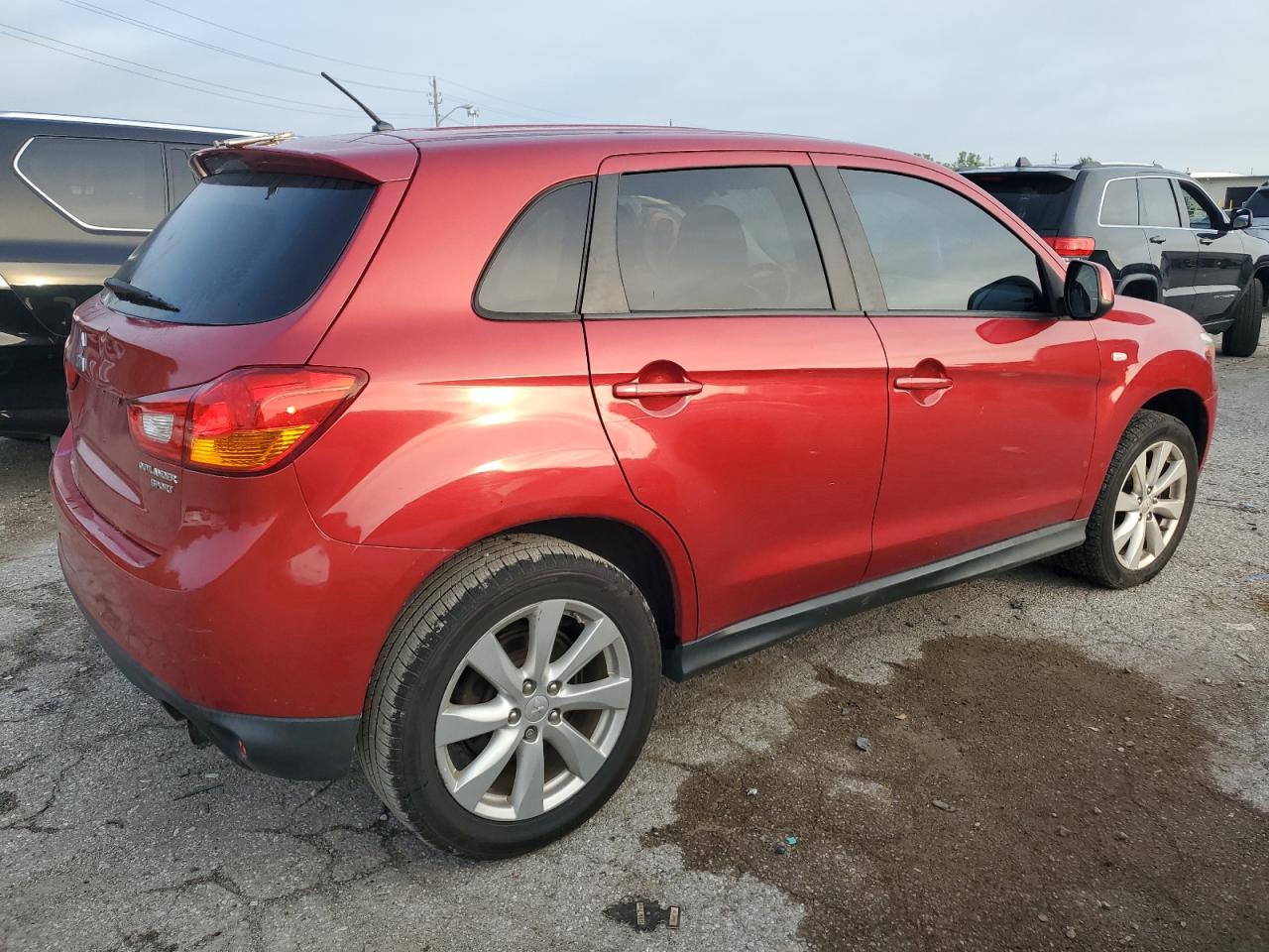 MITSUBISHI OUTLANDER ES