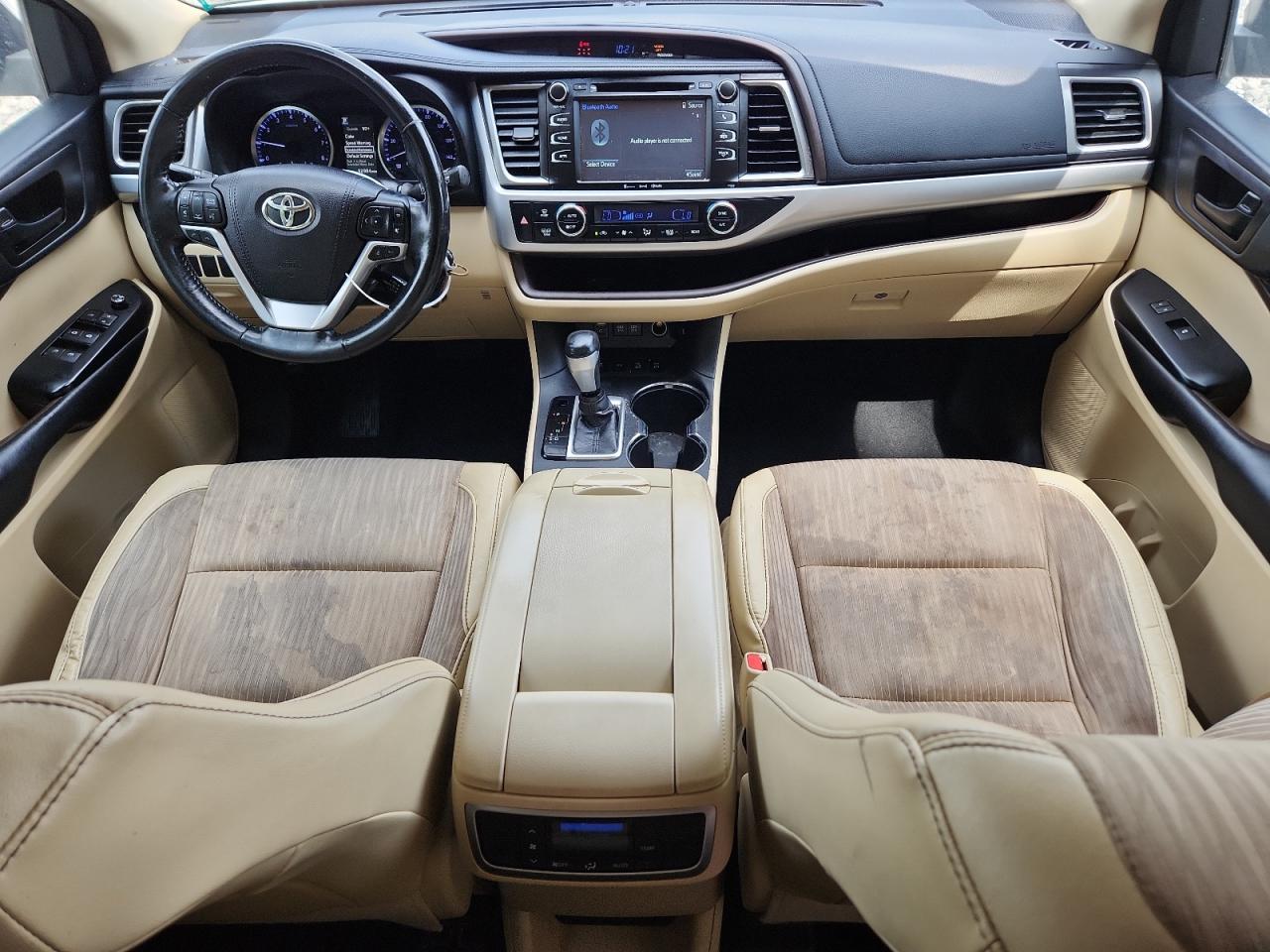 TOYOTA HIGHLANDER LE