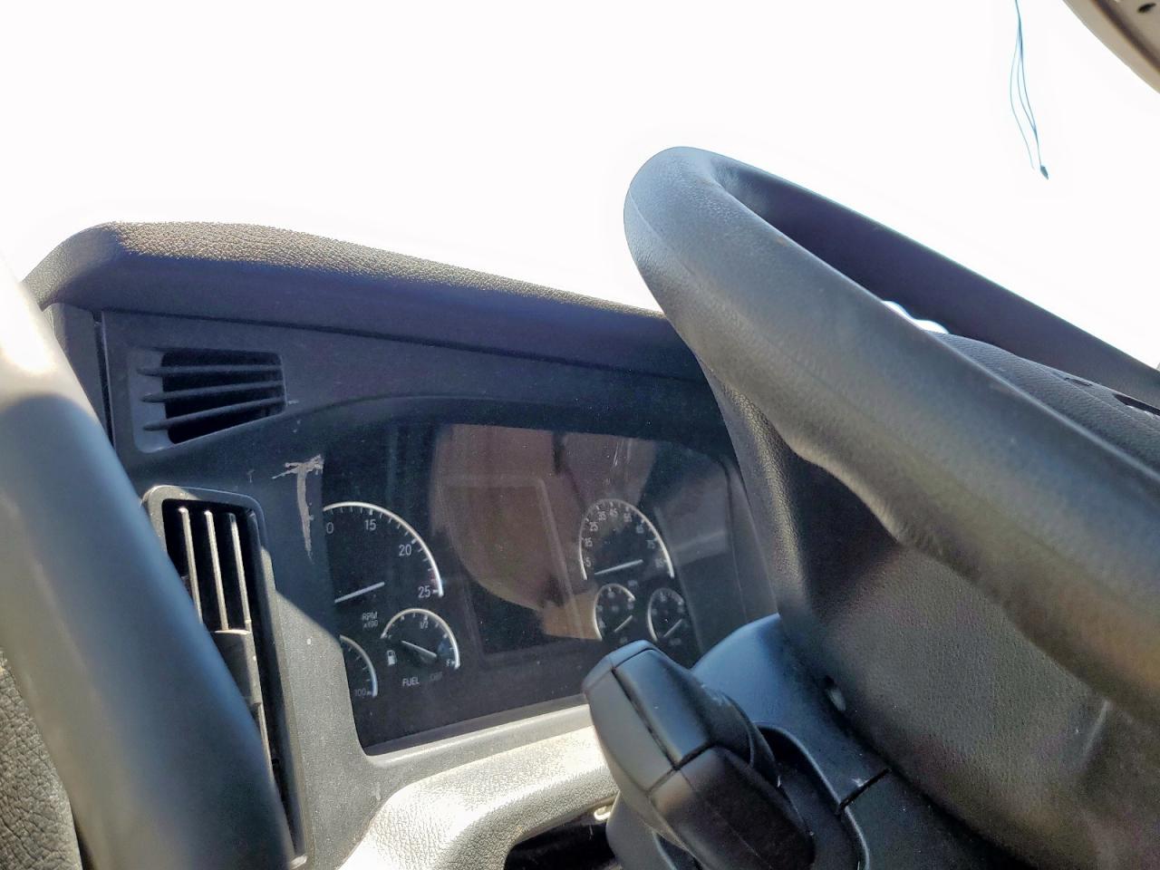 Lot #3318094396 2023 FREIGHTLINER CASCADIA 1