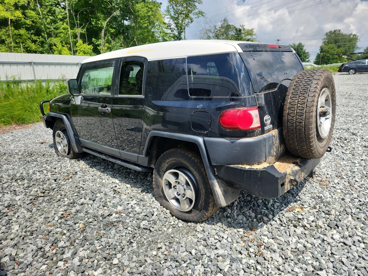 TOYOTA FJ CRUISER