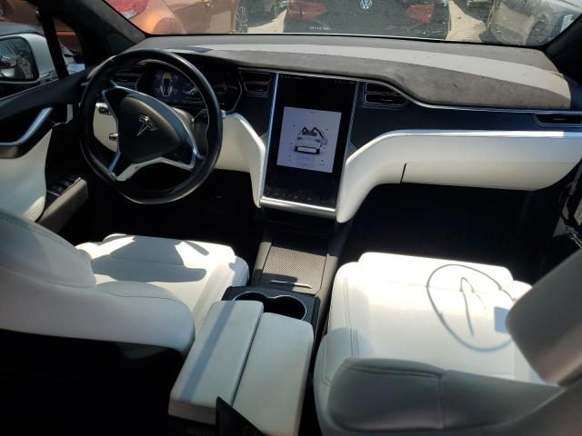 2017 TESLA MODEL X 5YJXCBE28HF043638