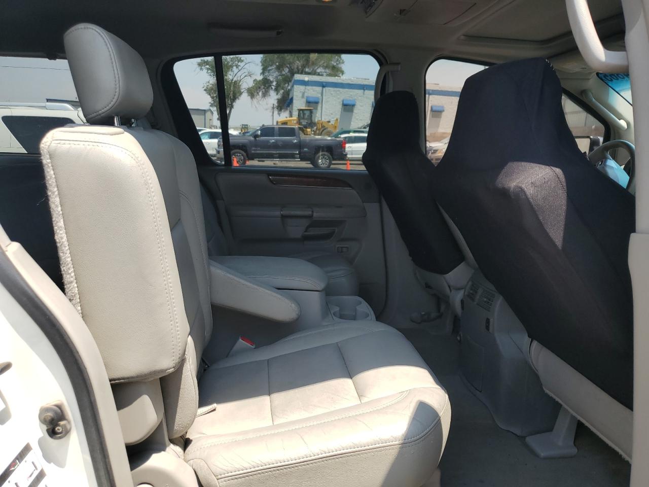 INFINITI QX56