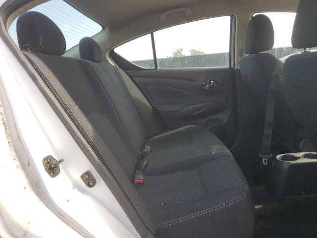 2018 NISSAN VERSA S 3N1CN7AP8JL809837