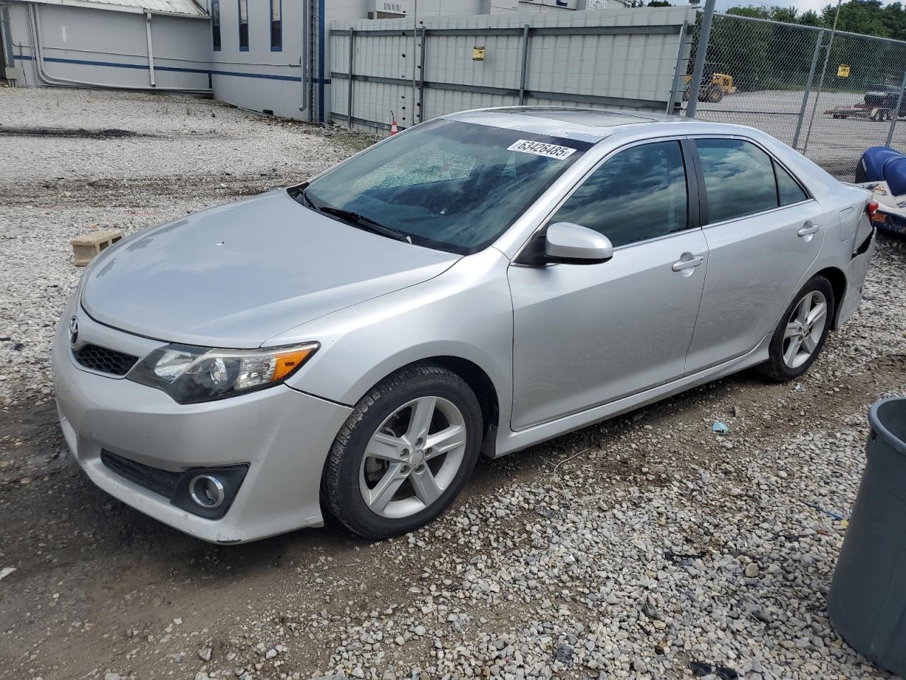 TOYOTA CAMRY BASE
