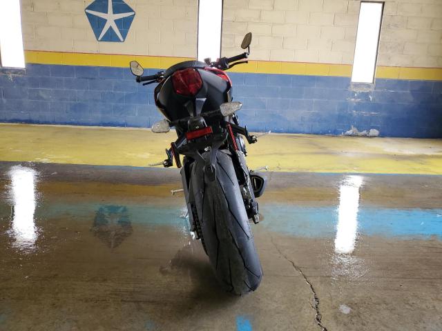 2025 TRIUMPH MOTORCYCLE STREET TRI SMTA614K3STCH0586