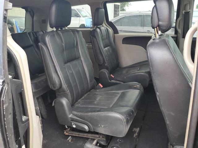2014 CHRYSLER TOWN & COU - 2C4RC1BG3ER211396