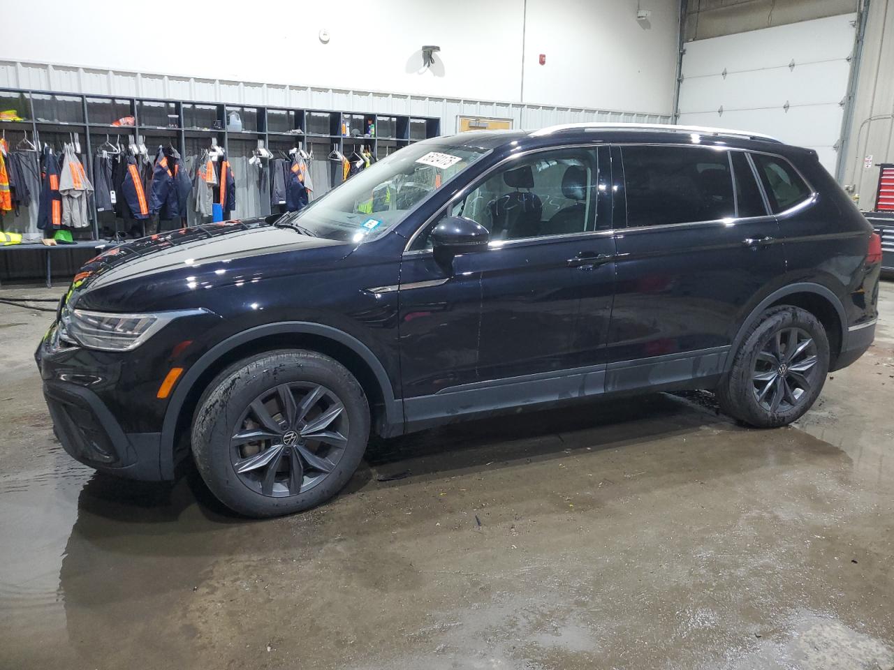 VOLKSWAGEN TIGUAN SE