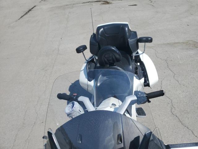 2014 CAN-AM SPYDER ROA 2BXNBDD10EV003723