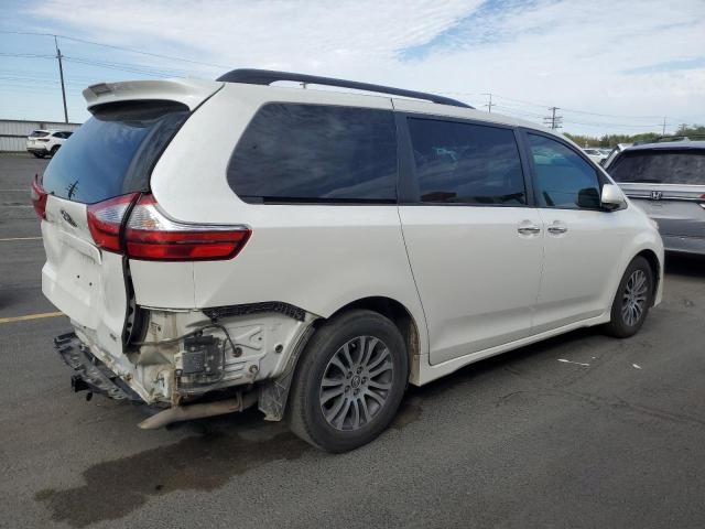 2018 TOYOTA SIENNA XLE 5TDYZ3DC7JS907308