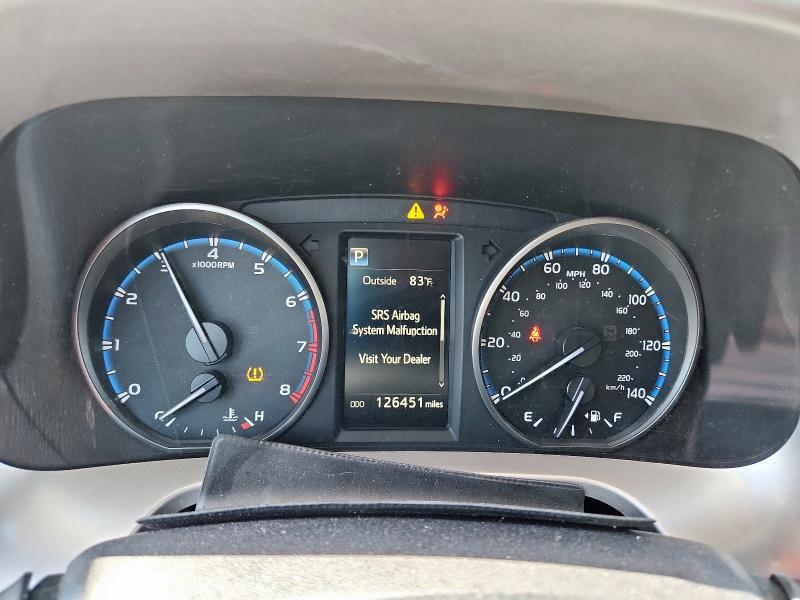 2018 TOYOTA RAV4 LE - JTMZFREV5JJ744896