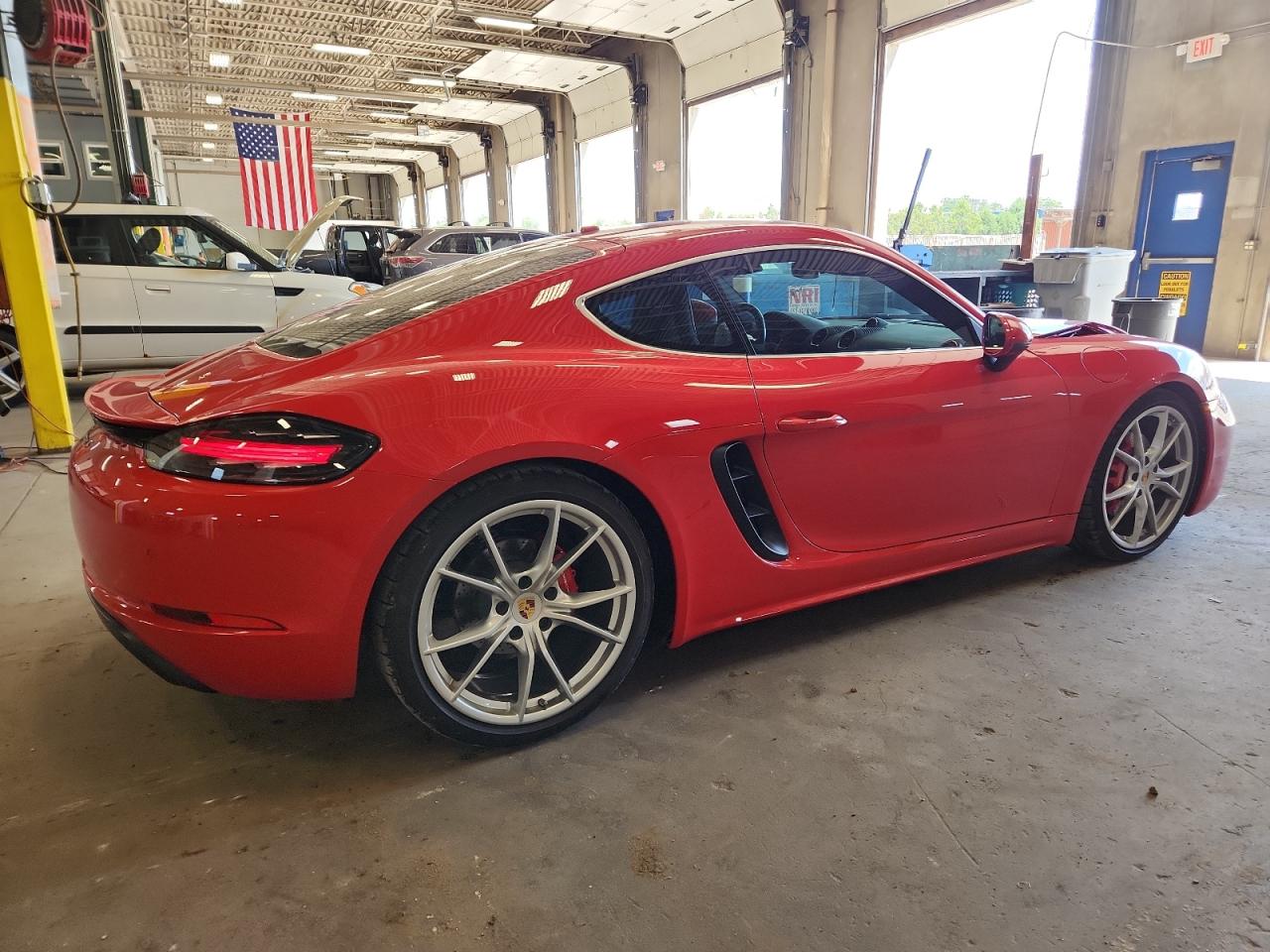 PORSCHE CAYMAN S