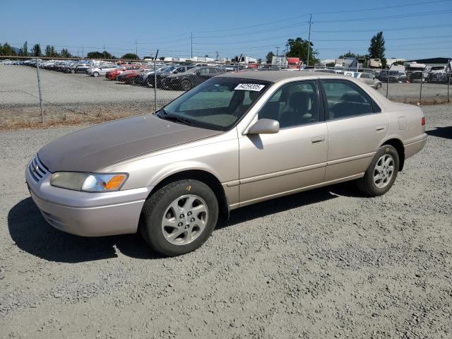 TOYOTA CAMRY CE
