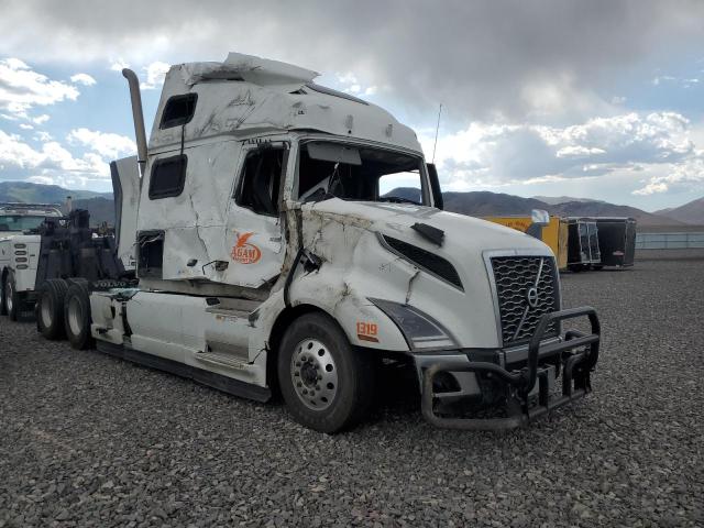 Global Auto Auctions: 2024 VOLVO VNL