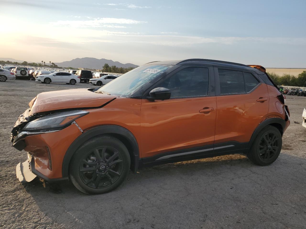 NISSAN KICKS SR