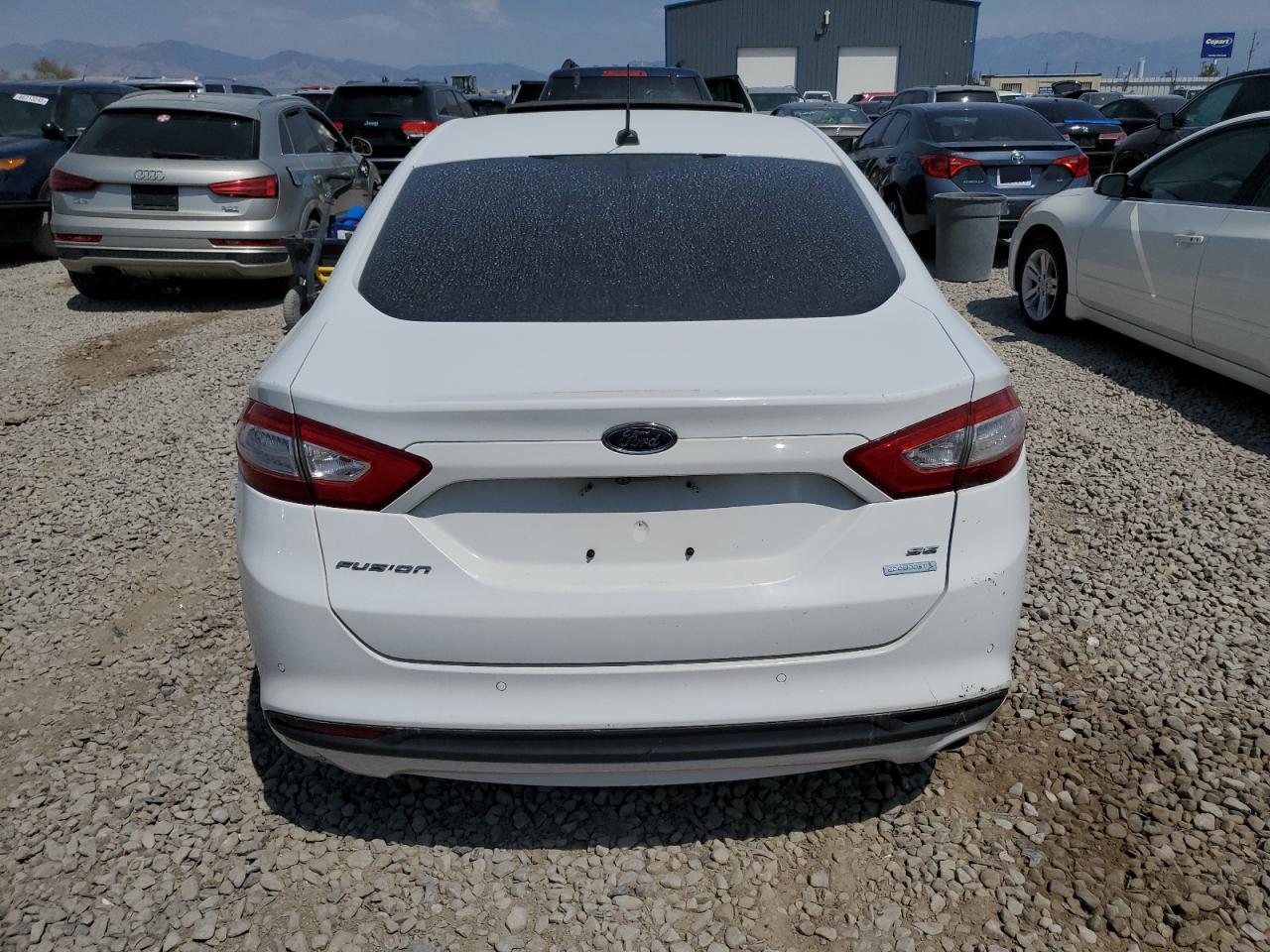 FORD FUSION SE