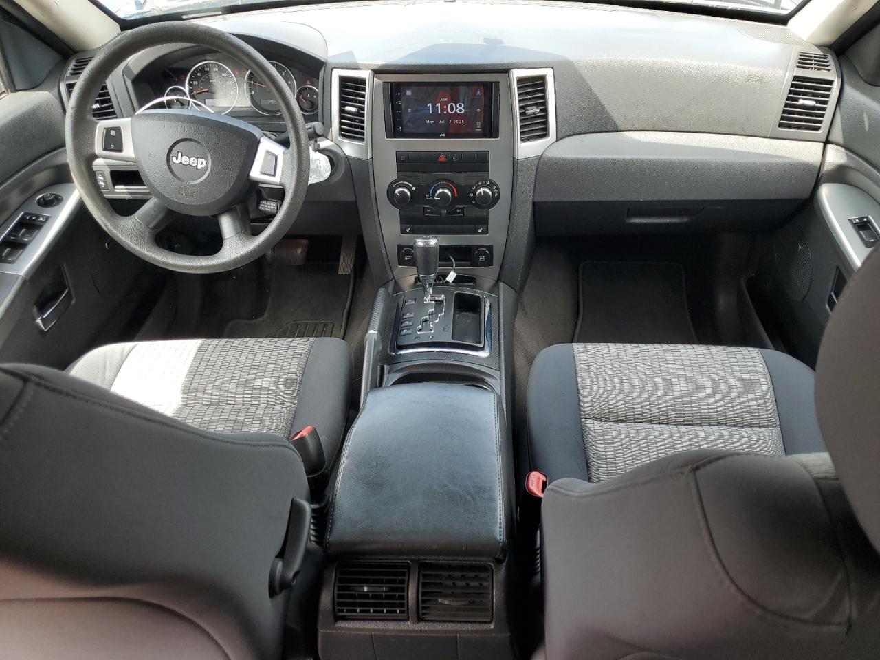 JEEP GRAND CHEROKEE LAREDO