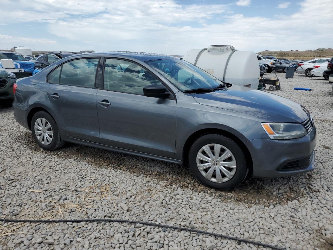 VOLKSWAGEN JETTA BASE