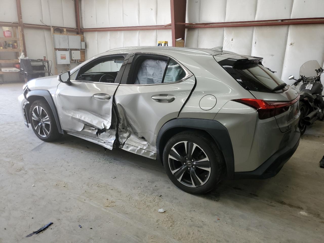 LEXUS UX 200