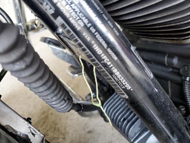 2011 HARLEY-DAVIDSON FLHTCU 1HD1FC411BB633295