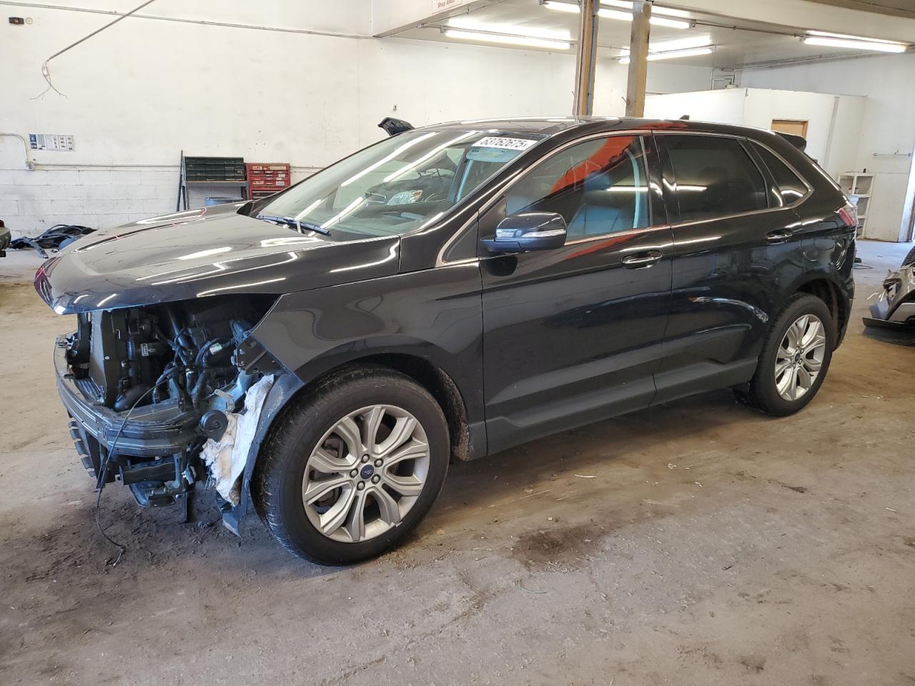 FORD EDGE TITANIUM