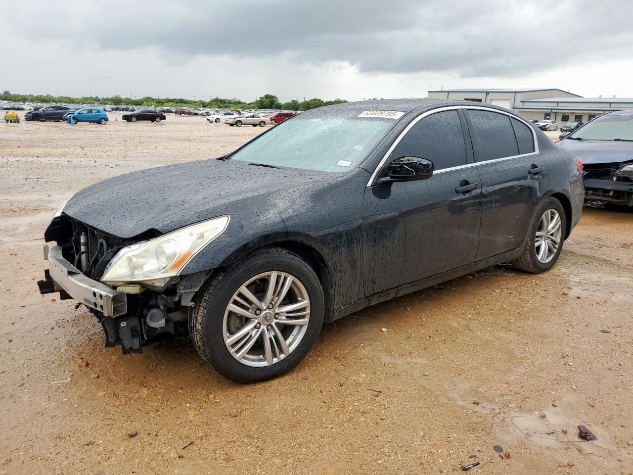 INFINITI G25 BASE