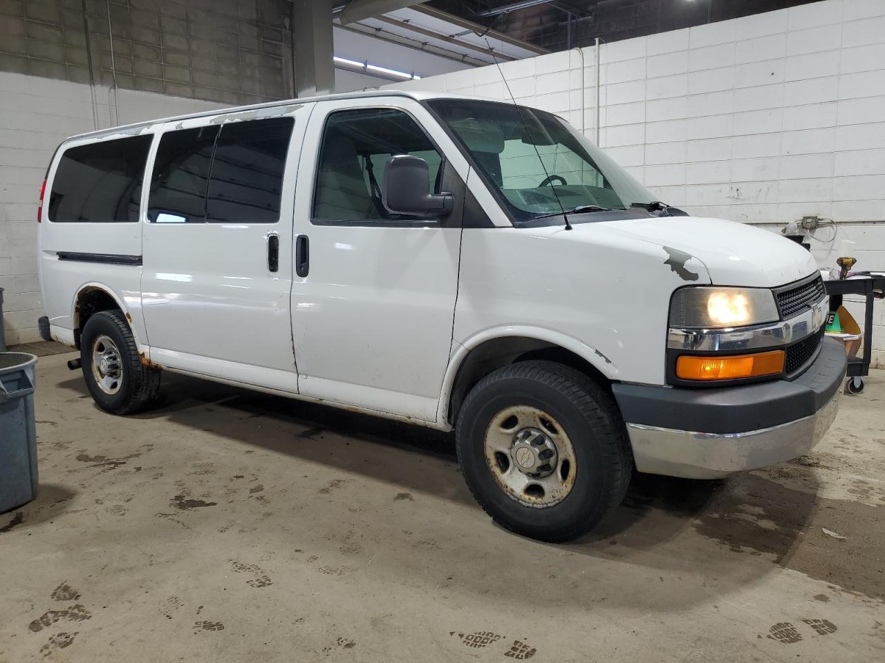 CHEVROLET EXPRESS LT