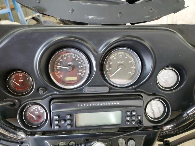 2011 HARLEY-DAVIDSON FLHTCU 1HD1FC411BB633295