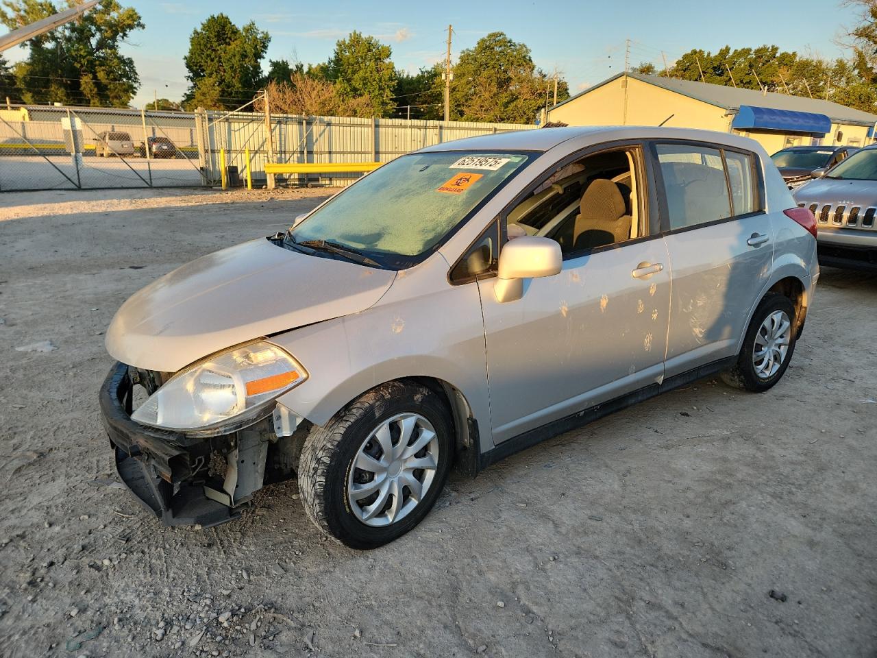 NISSAN VERSA S