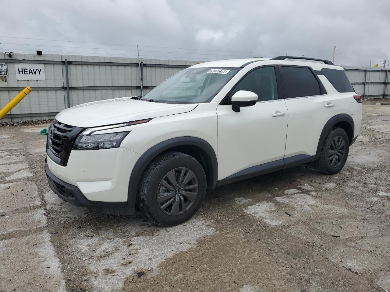 NISSAN PATHFINDER SV