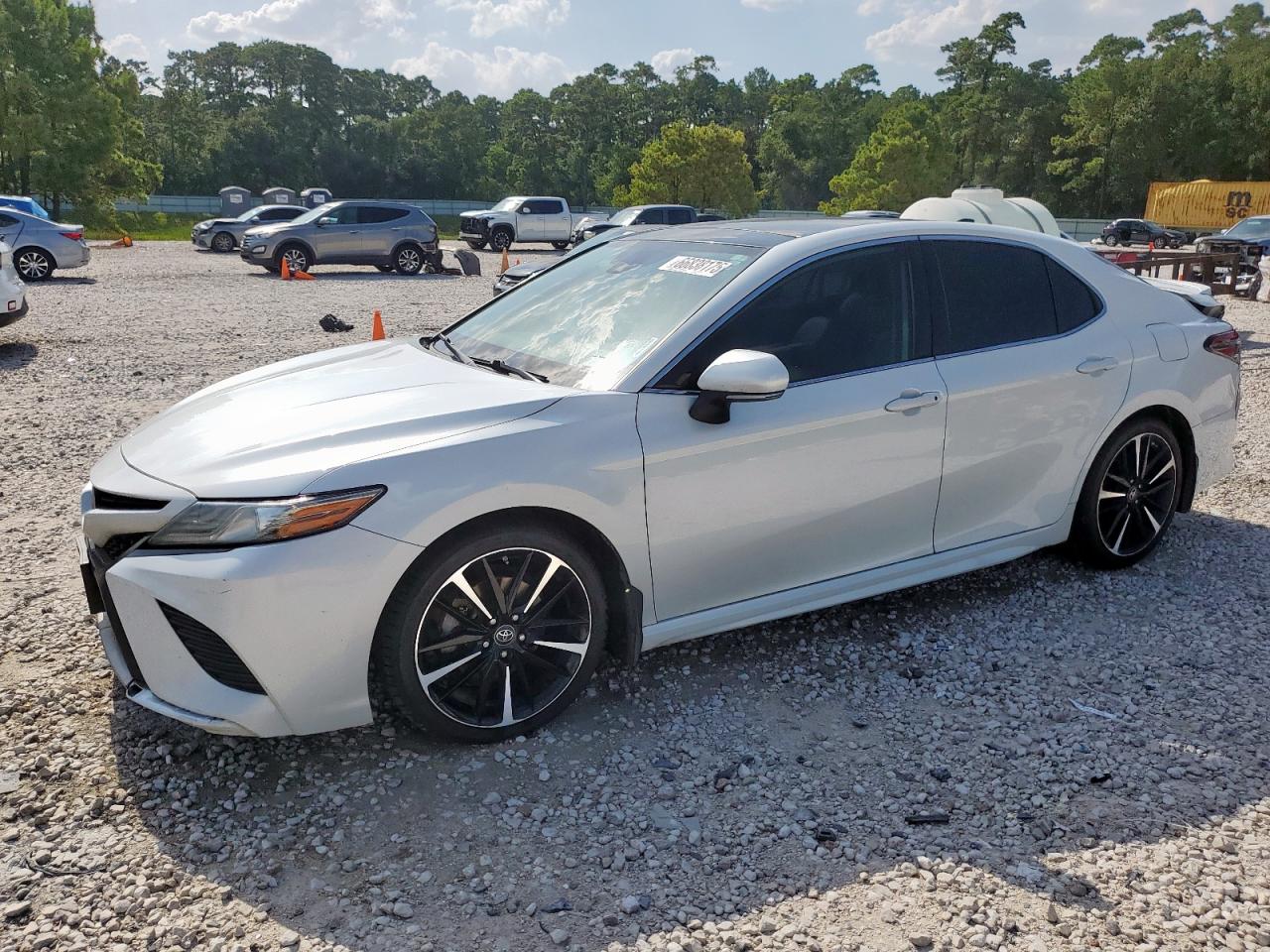 TOYOTA CAMRY XSE