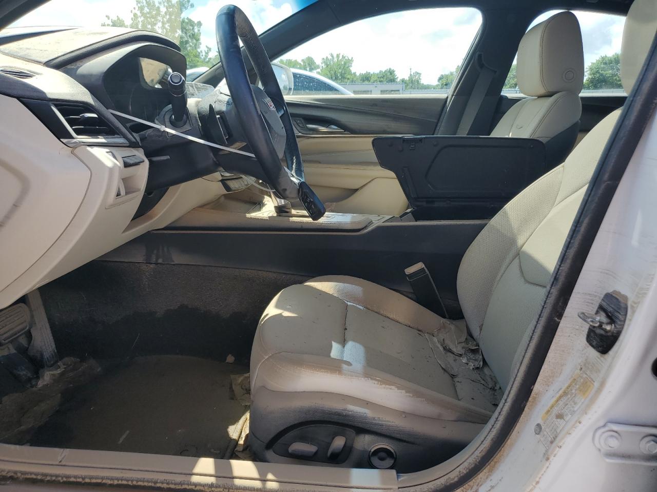 CADILLAC CT4 PREMIUM LUXURY