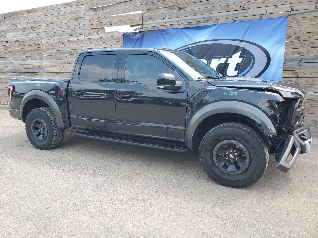FORD F-150 RAPTOR