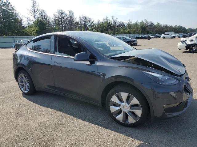 2024 TESLA MODEL Y 7SAYGDEE4RF090863