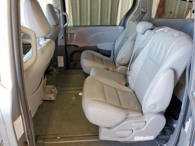 2019 TOYOTA SIENNA XLE 5TDYZ3DCXKS984014